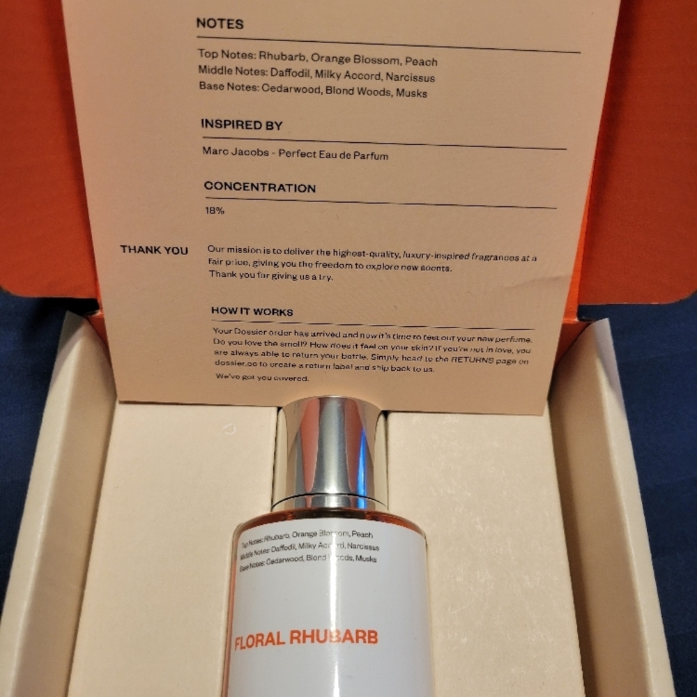 Marc Jacobs Floral Rhubarb Perfume